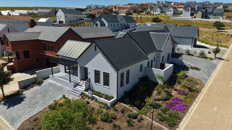 4 Bedroom Property for Sale in Mount Royal Golf Estate Western Cape